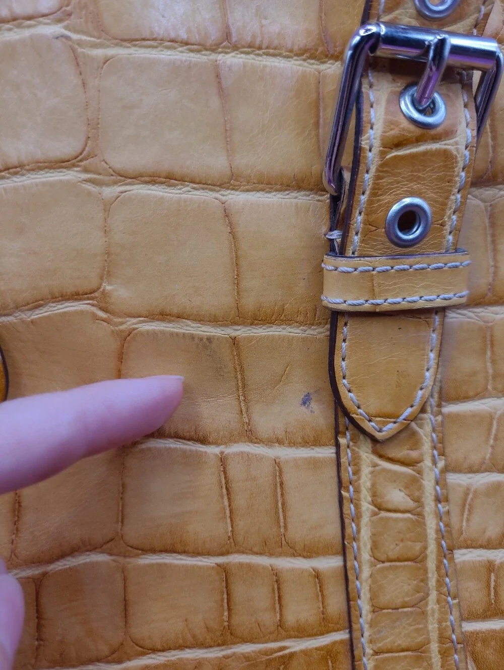 Vintage Dooney & Bourke Yellow Embossed Crocodile Handbag And Coin Purse Nile